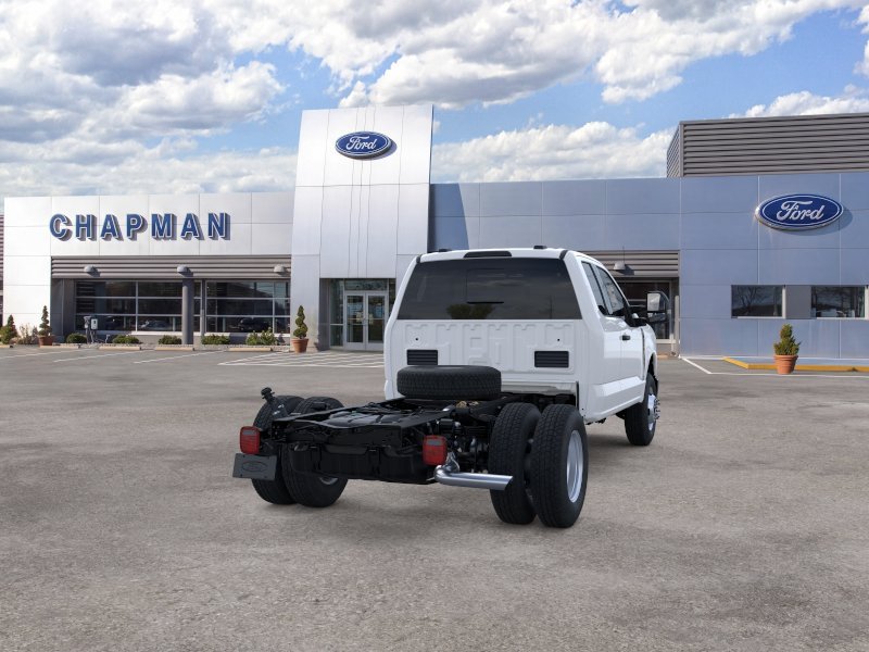 New 2026 Oxford White Ford F-350® XL image 8