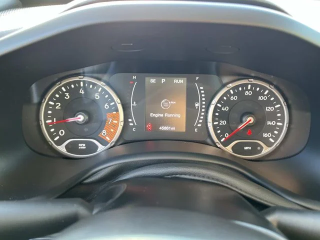 Used 2023 Black Jeep Latitude image 33