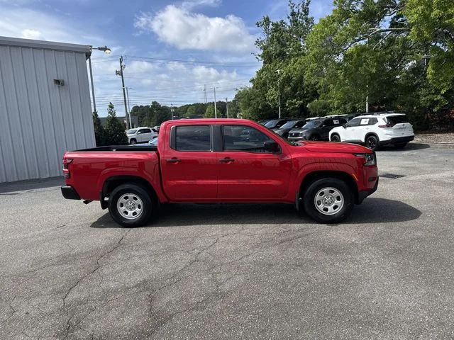 Used 2022 Red Nissan S image 4