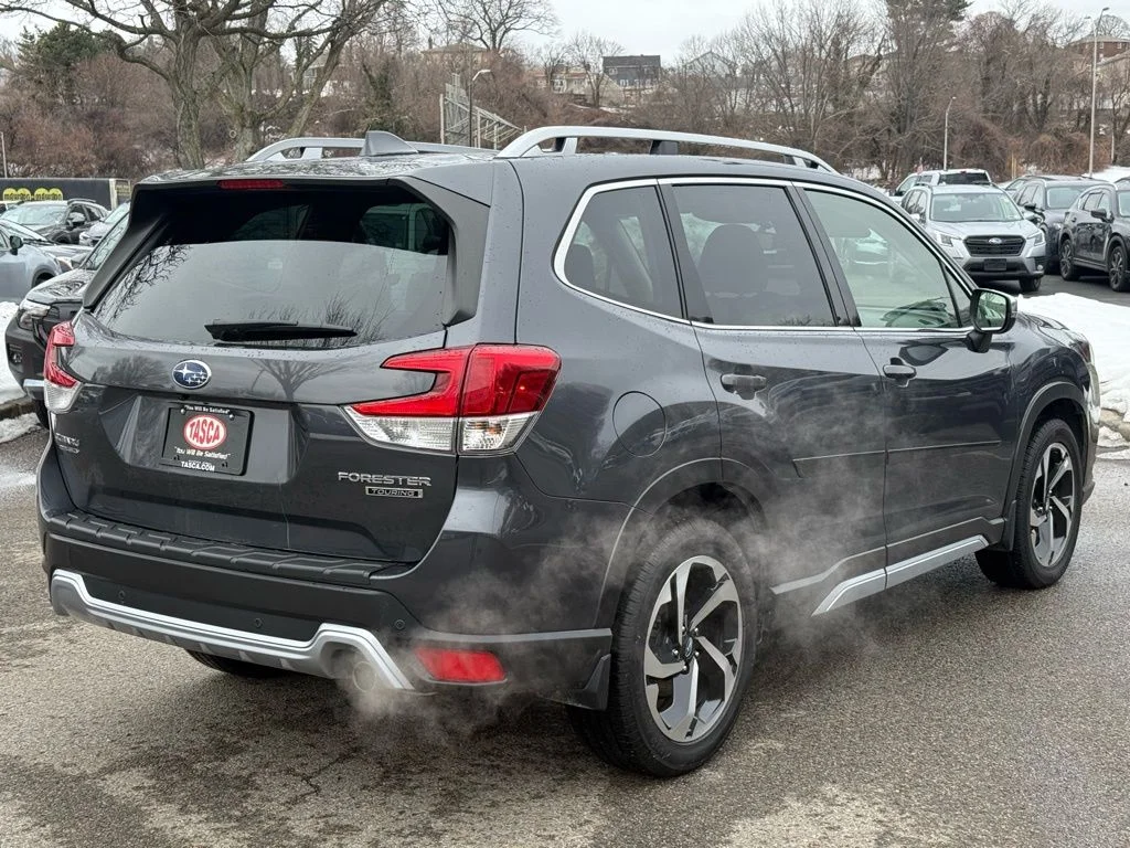 Used 2022 Gray Subaru Touring image 5