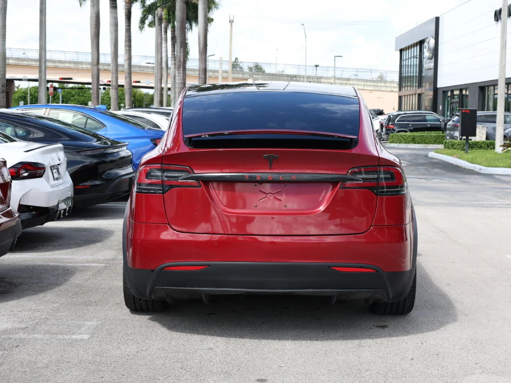 Used 2019 Red Tesla  image 7