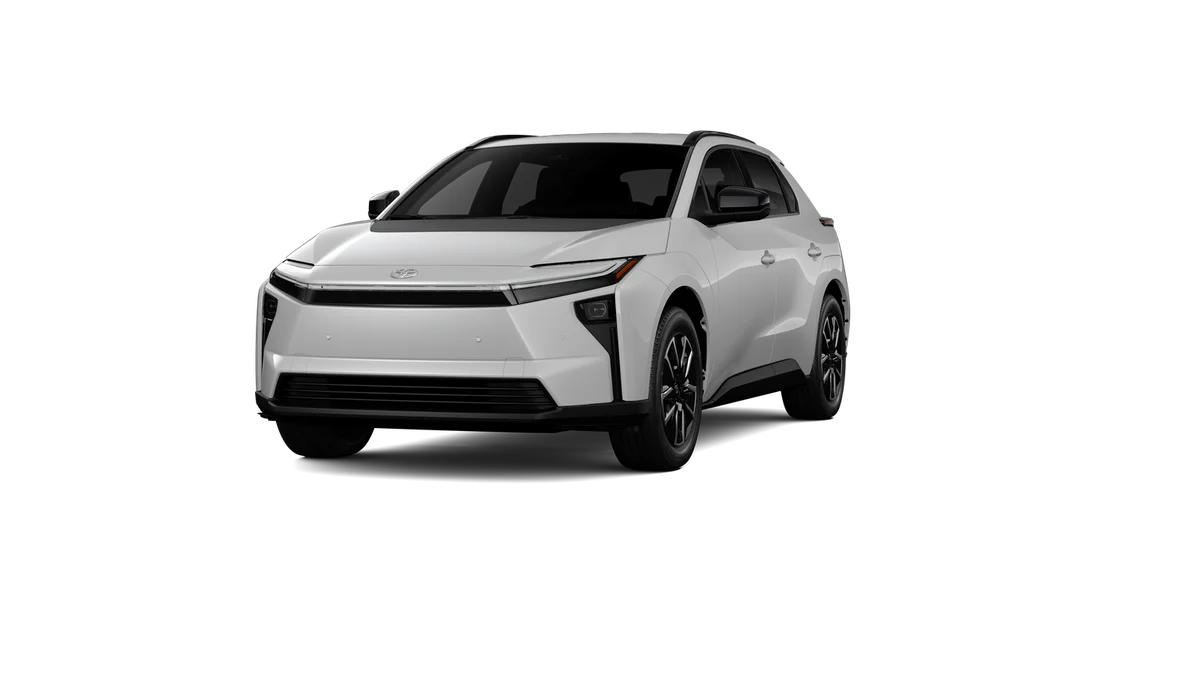 New 2027 Wind Chill Pearl Toyota XLE image 18