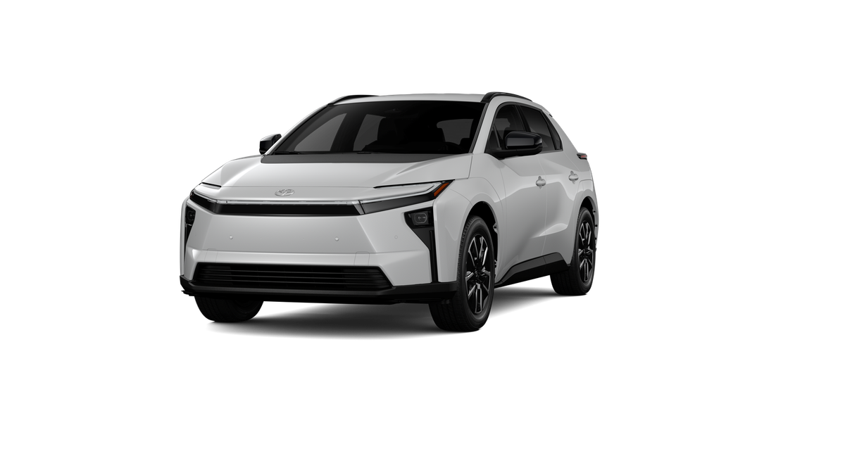 New 2027 Wind Chill Pearl Toyota XLE image 18
