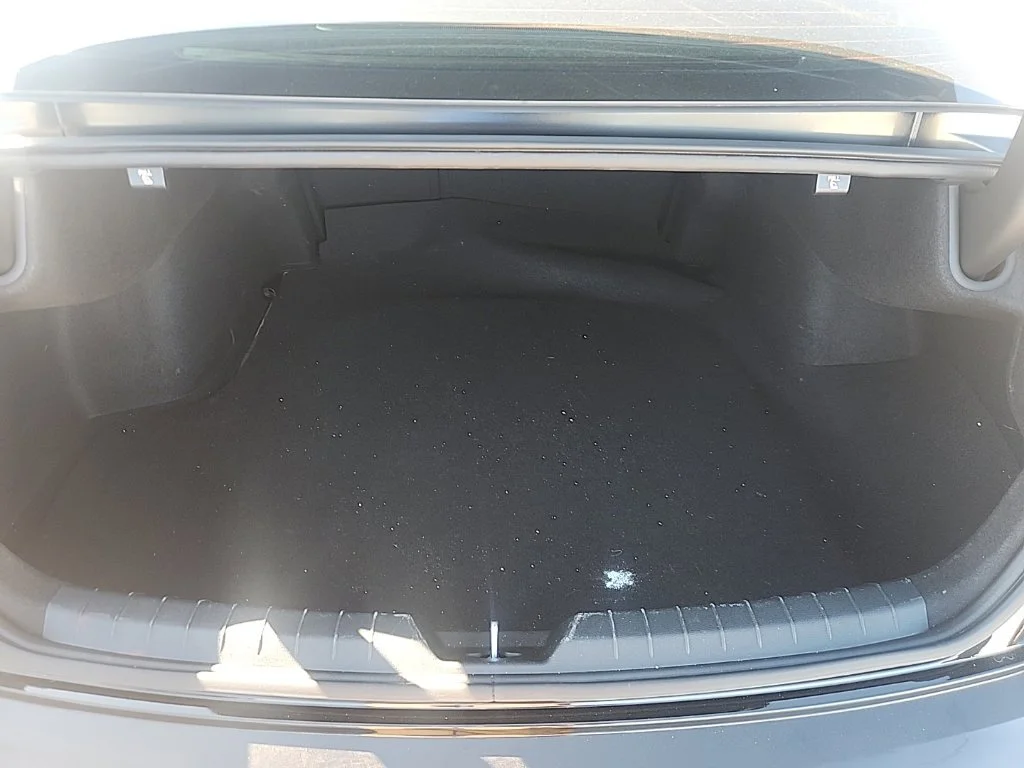 Used 2025 Black Kia EX image 17