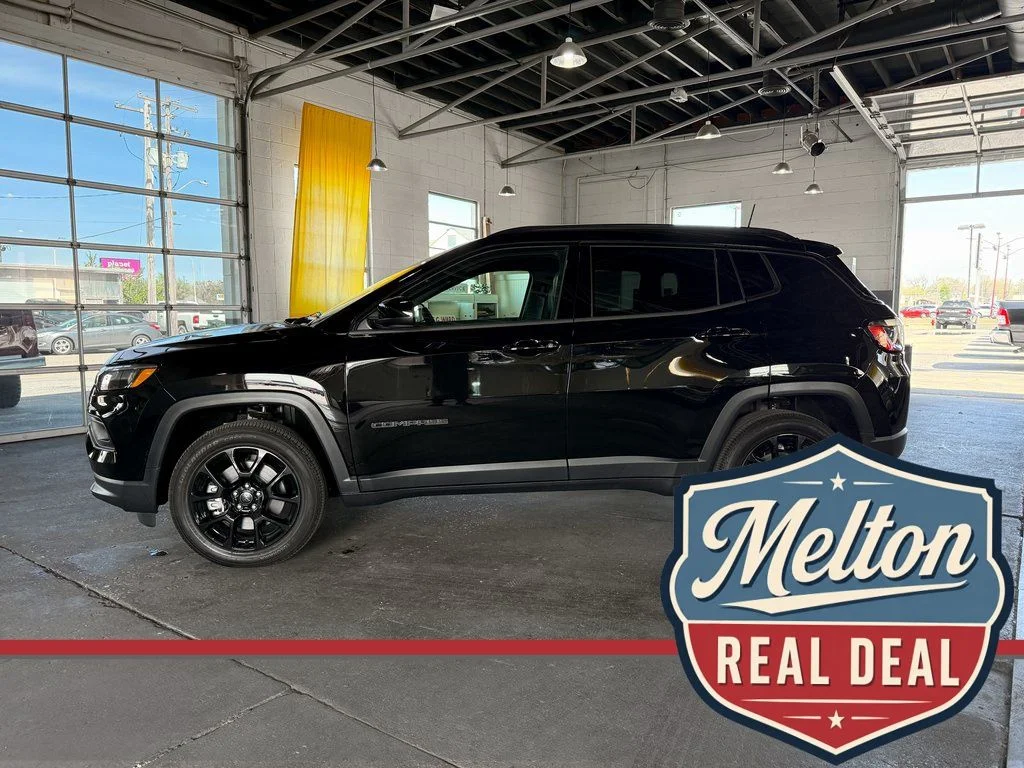 New 2025 Black Jeep Latitude image 4