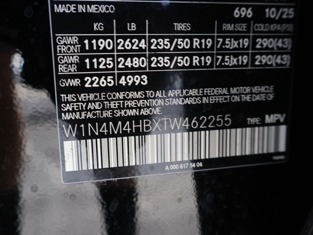 New 2026 Night Black Mercedes-Benz GLB 250 image 42