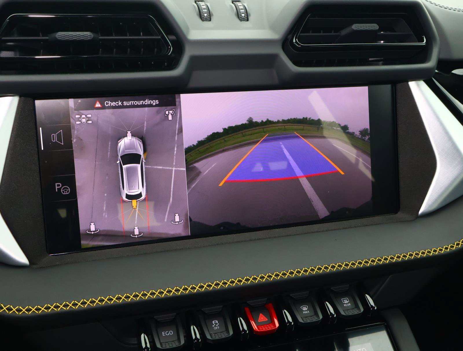 2025 Lamborghini Urus SE - Photo 27