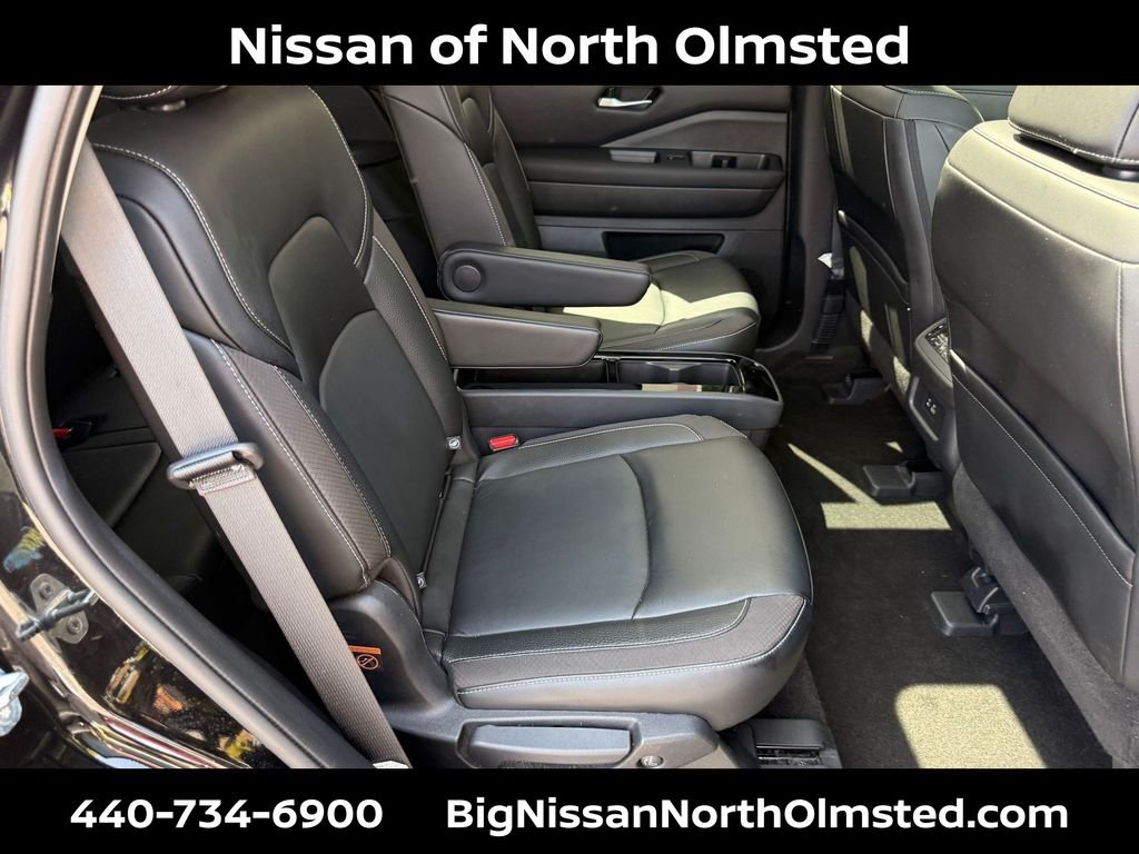 Certified Used 2023 Super Black Nissan SL image 27
