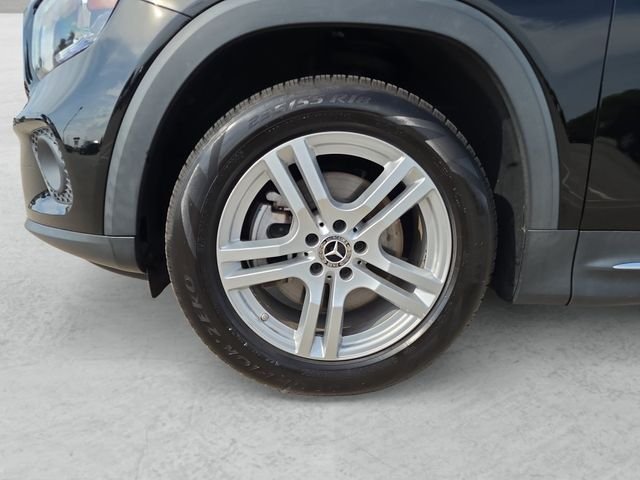 Used 2023 Black Mercedes-Benz GLB 250 image 23