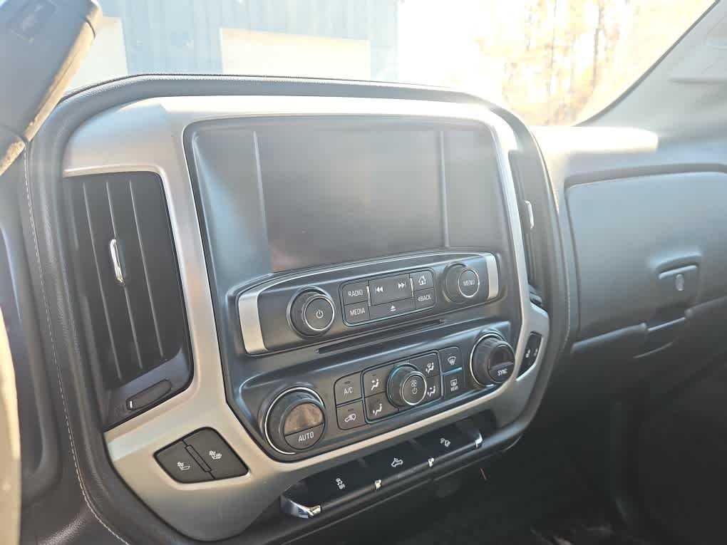 Used 2018 QUICKSILVER METALLIC GMC SLE image 5