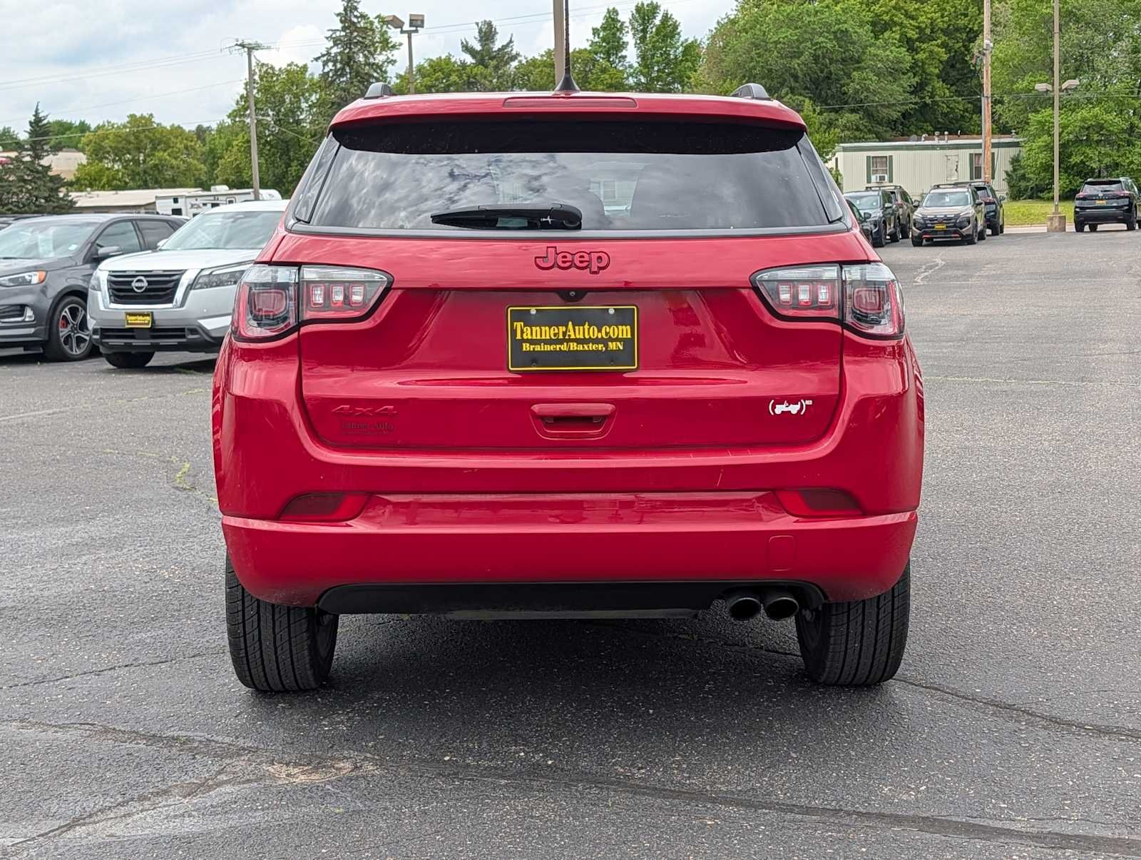 Used 2022 Redline Pearlcoat Jeep (RED) Edition image 6