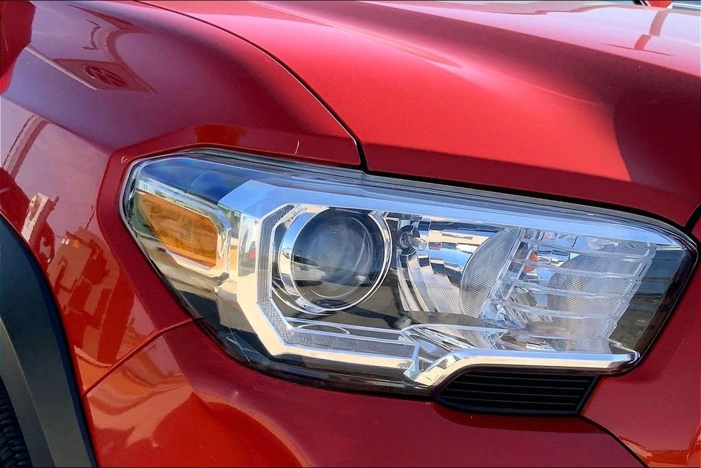 Used 2016 Inferno Red Toyota TRD Off-Road image 29