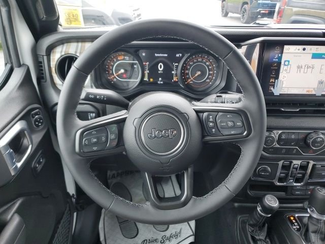 New 2026 Bright White Clear-Coat Exterior Paint Jeep 85th Anniversary Edition image 19