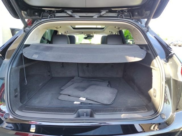 Used 2023 Black Buick Essence image 27