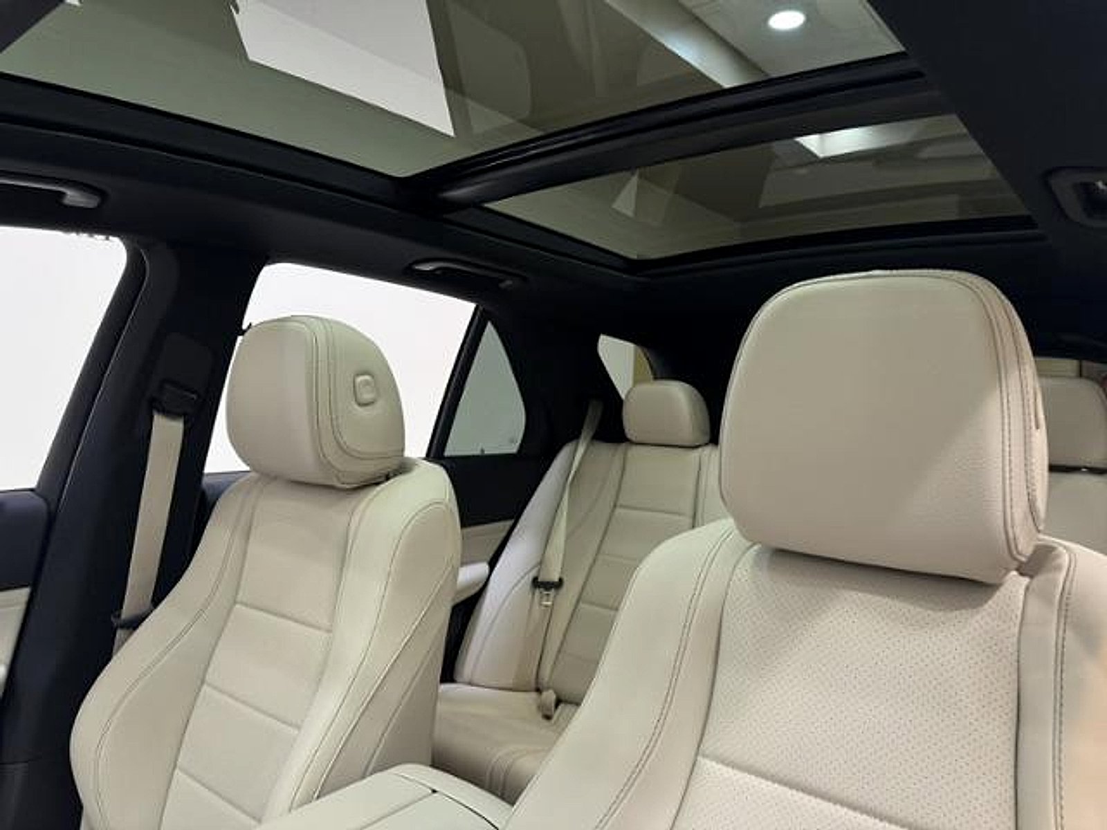 Certified Used 2026 Polar White Mercedes-Benz  image 9