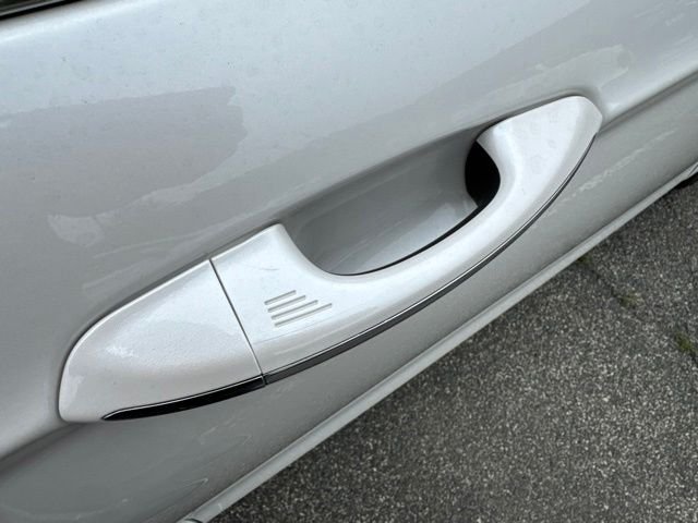 Used 2016 White Ford Titanium image 6