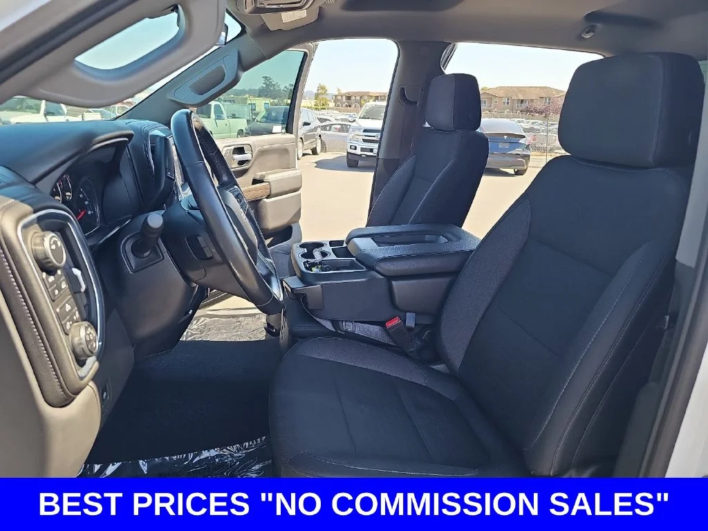 Used 2019 White Chevrolet LT image 14