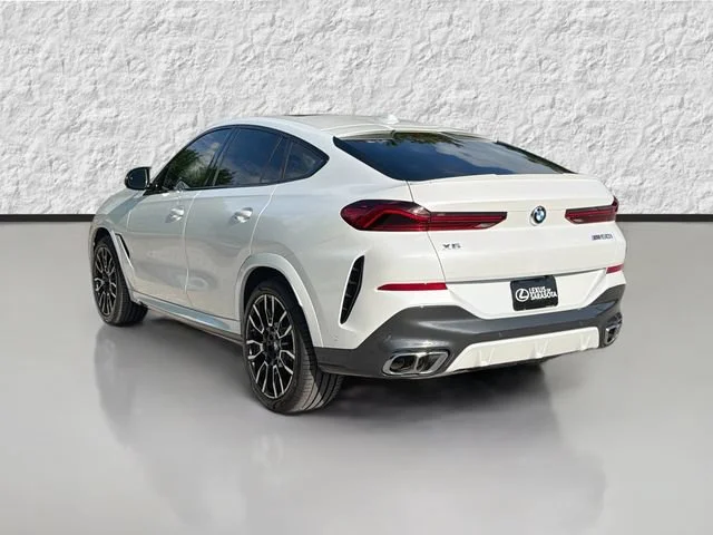 Used 2025 Mineral White Metallic BMW M60i image 5