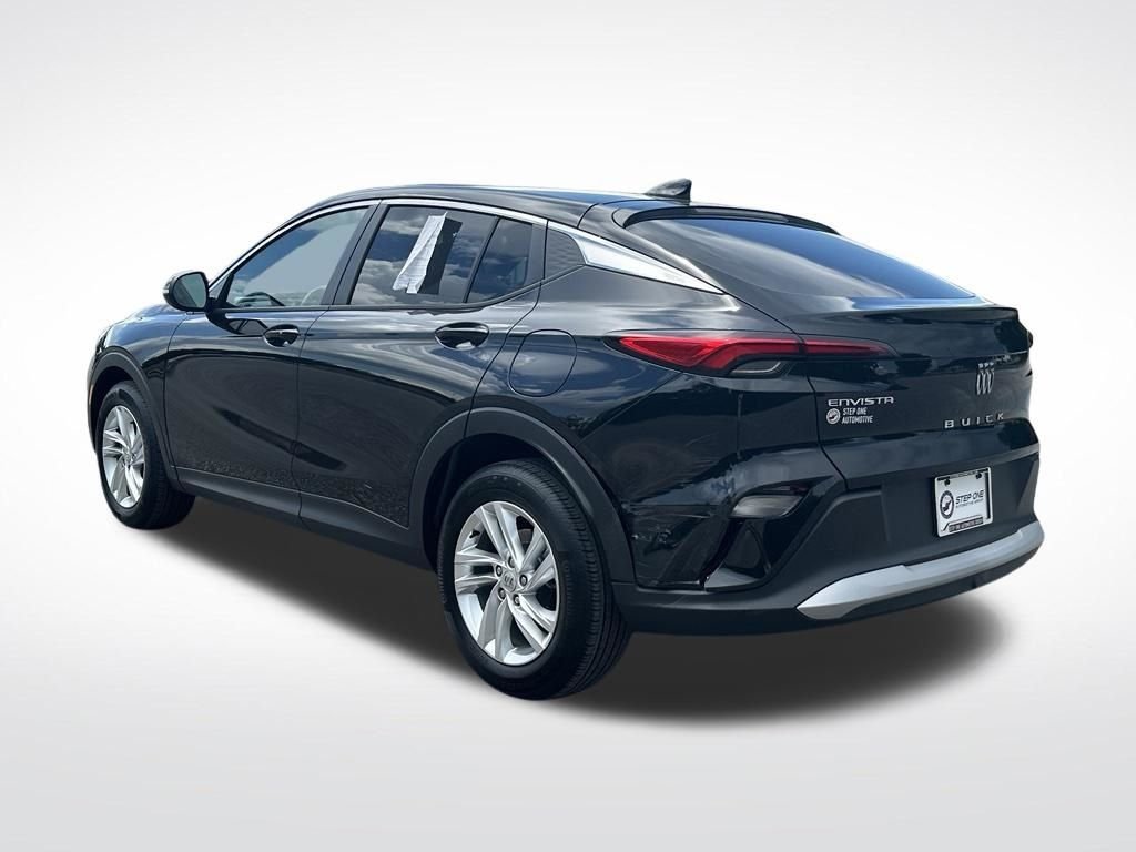 Used 2025 Black Buick Preferred image 5
