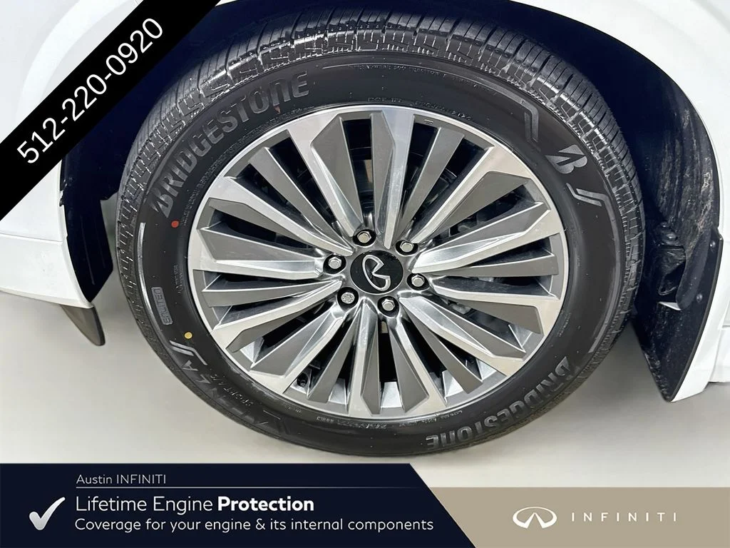 New 2027 White INFINITI LUXE image 44