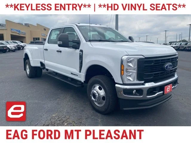 2026 Ford F-350 XL 4x4 Crew Cab 8' Box DRW's photo