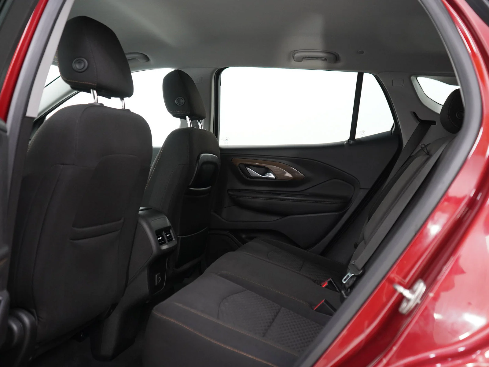 Used 2018 Red Quartz Tintcoat GMC SLE image 17