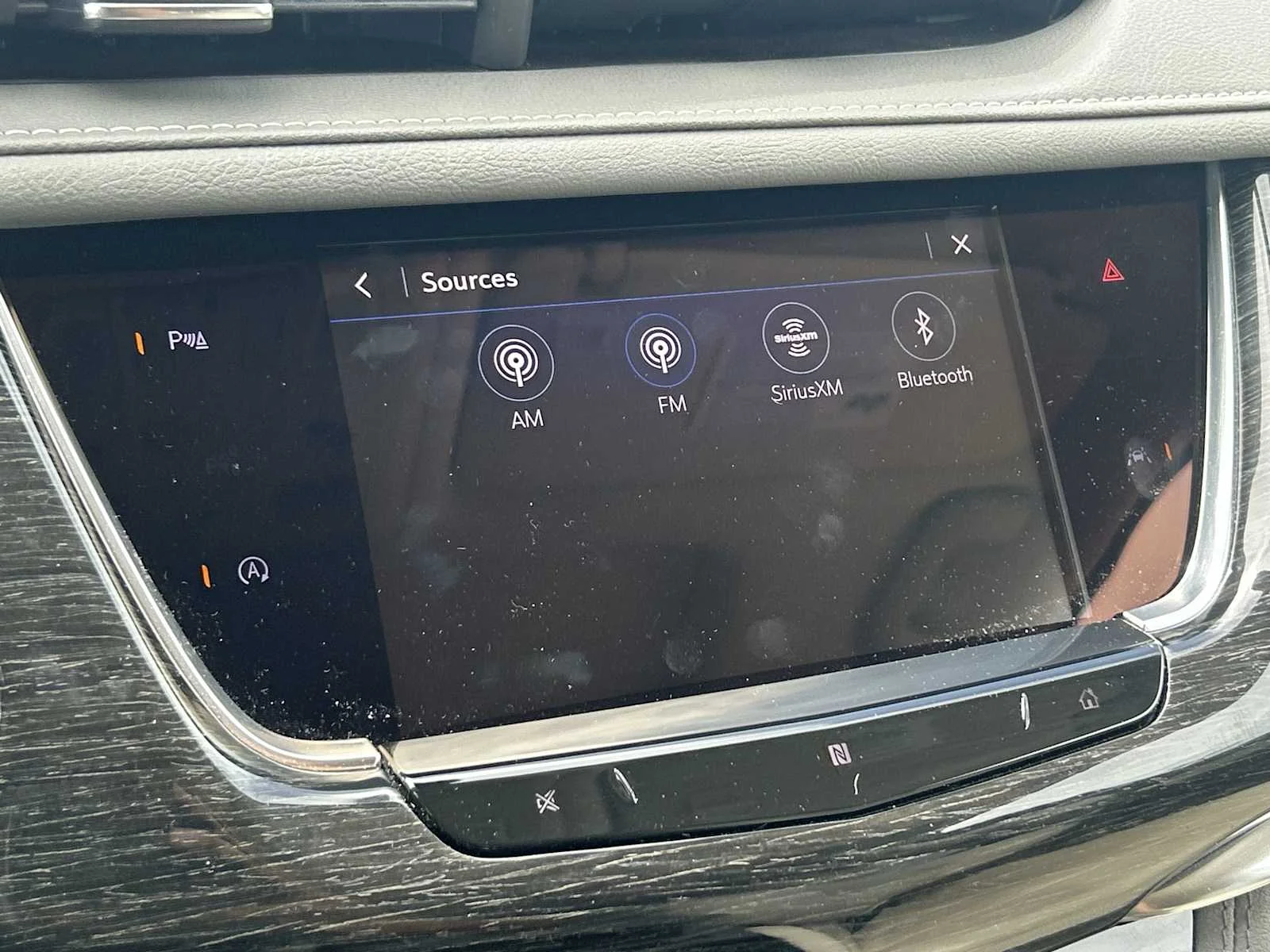 Used 2021 INFRARED TINTCOAT Cadillac Premium Luxury image 14