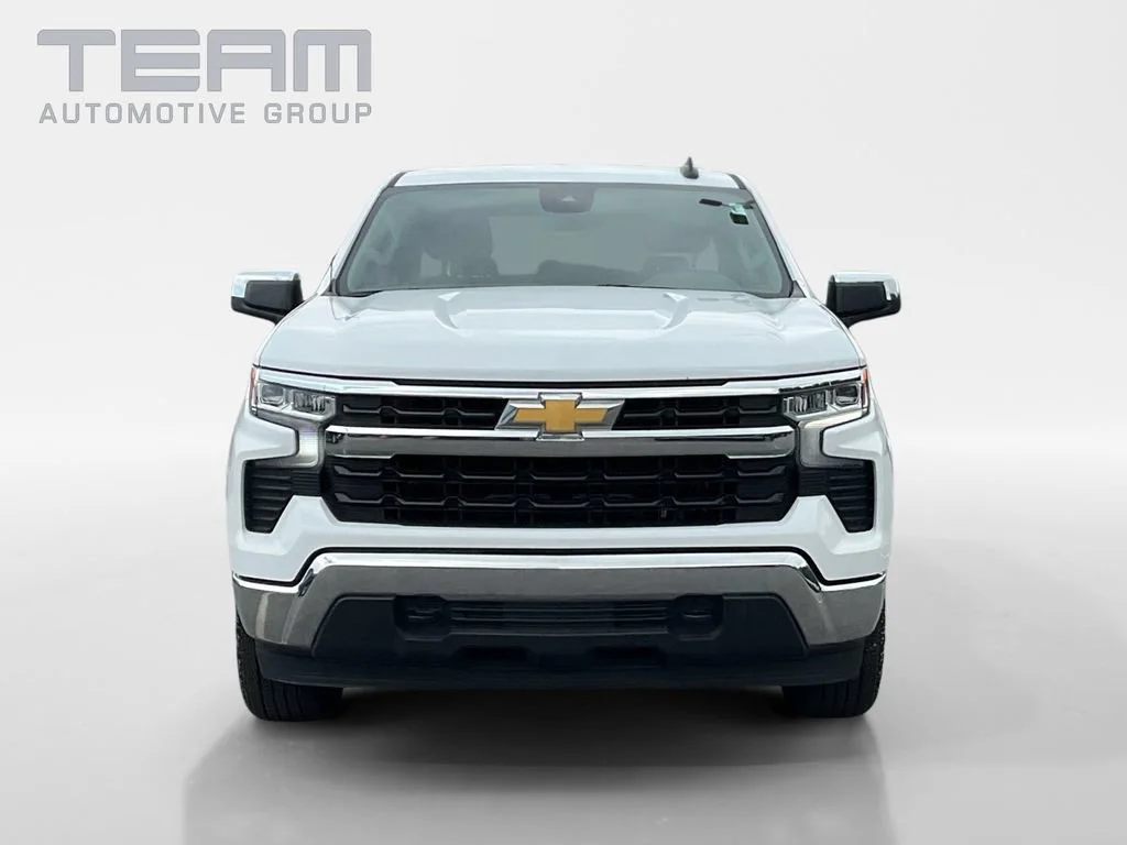 Used 2023 SUMMIT WHITE Chevrolet LT image 2