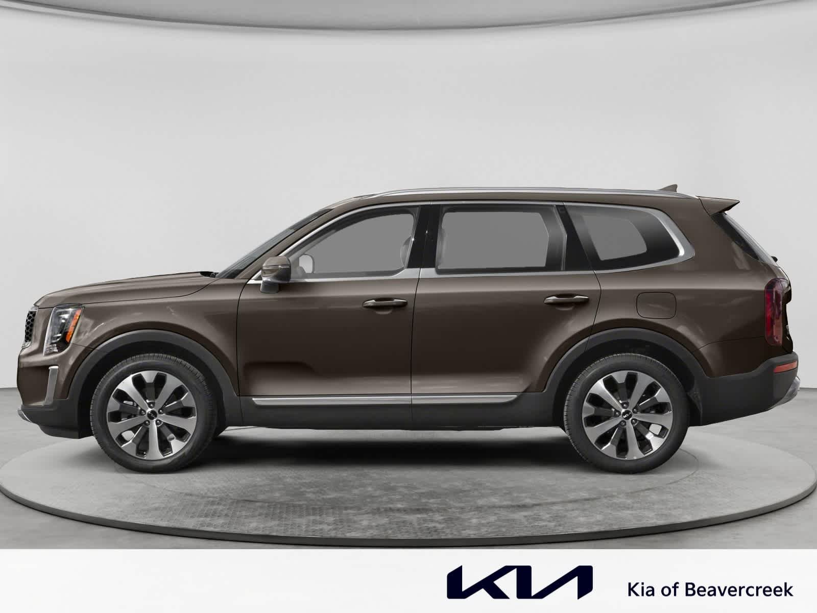 Used 2022 Dark Moss Kia S image 3