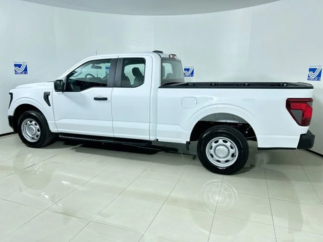 New 2025 OXFORD WHITE Ford XL image 3