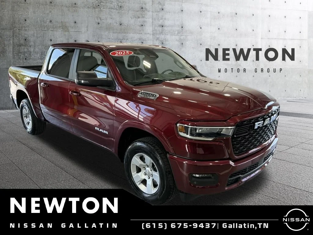 2025 RAM 1500 Big Horn/Lone Star 4x4 Crew Cab 5'7's photo