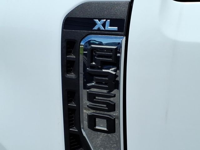 New 2026 Oxford White Ford F-350® XL image 8