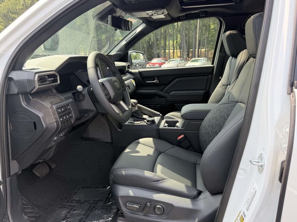 New 2026 Wind Chill Pearl <sup>1</sup> Toyota Tacoma Limited image 15