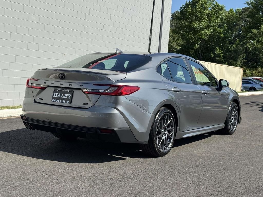 Used 2025  Toyota SE image 21
