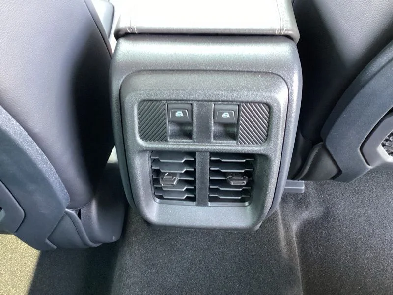New 2026 White Ford Badlands image 16