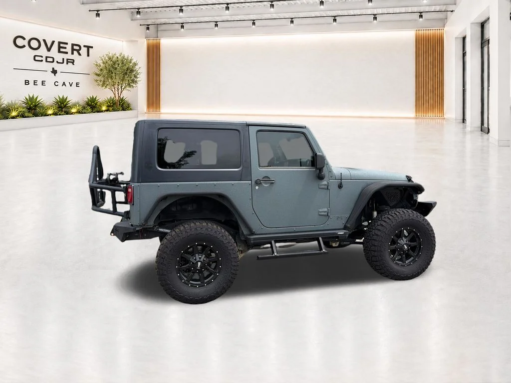 Used 2015 White Jeep Rubicon image 11