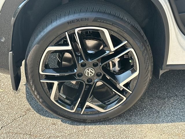 New 2026  Volkswagen SEL R-Line Turbo image 17