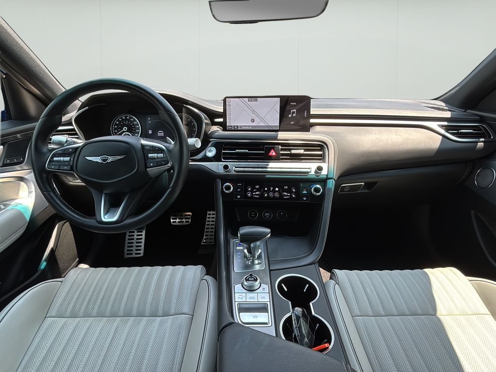 2025 GENESIS G70 Standard - Photo 25