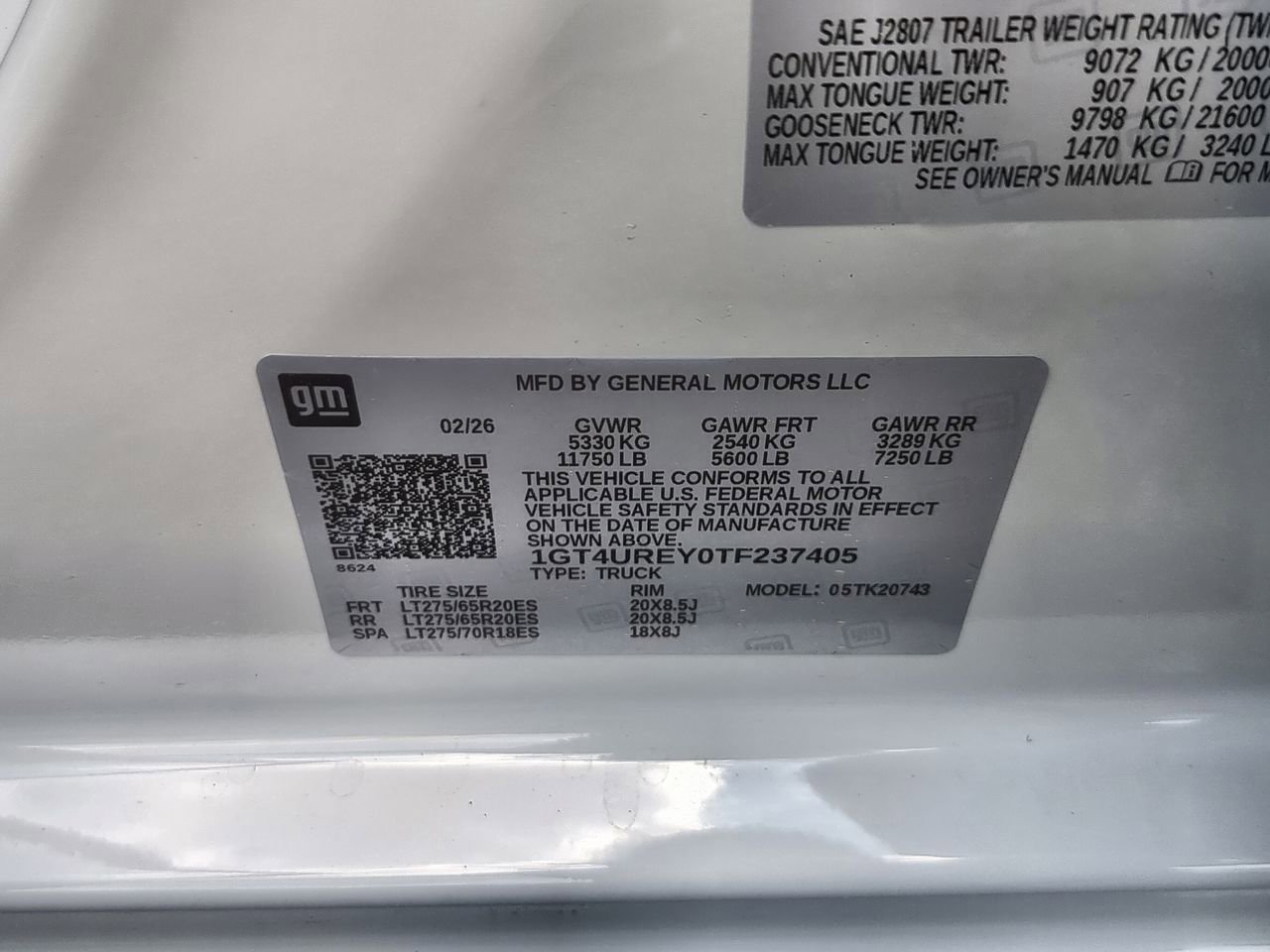 New 2026 Summit White GMC Denali image 35
