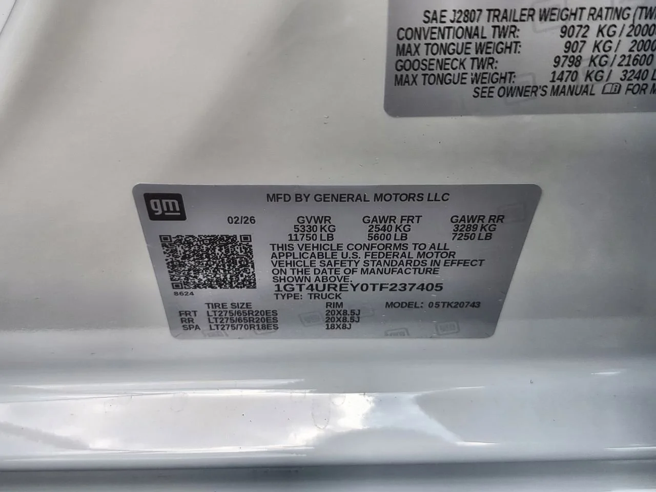 New 2026 Summit White GMC Denali image 35