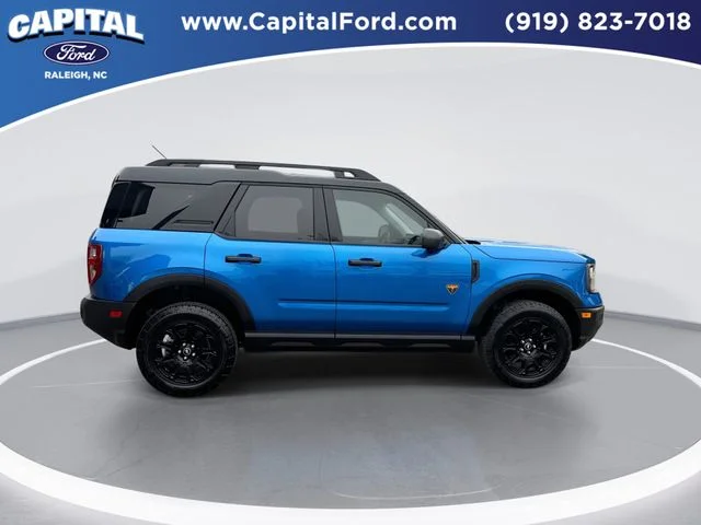 Used 2025 Blue Ford Badlands image 9