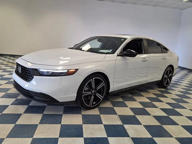 Used 2023 White Honda Sport image 3