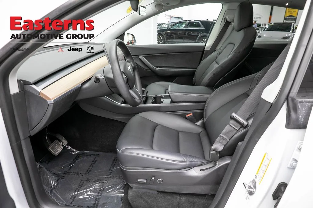 Used 2021 White Tesla Long Range image 13