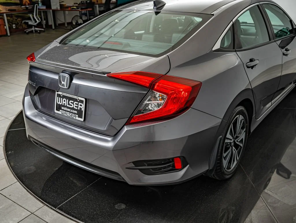 Used 2017 Gray Honda EX-L image 16