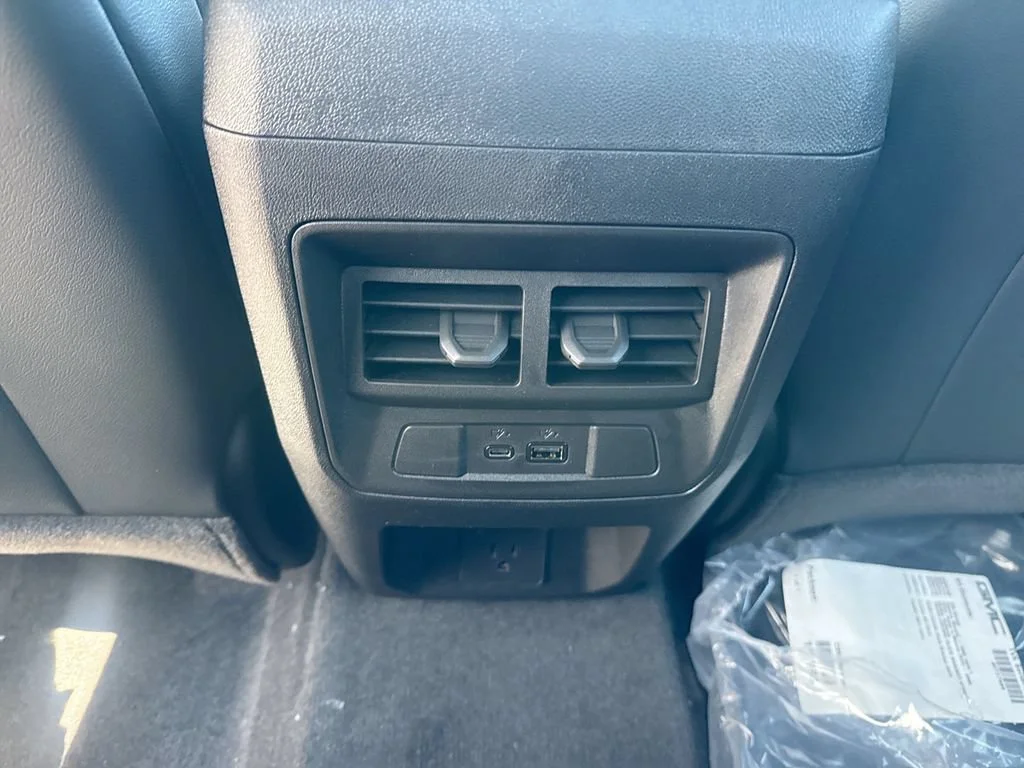 New 2026 Sterling Metallic GMC Elevation image 22