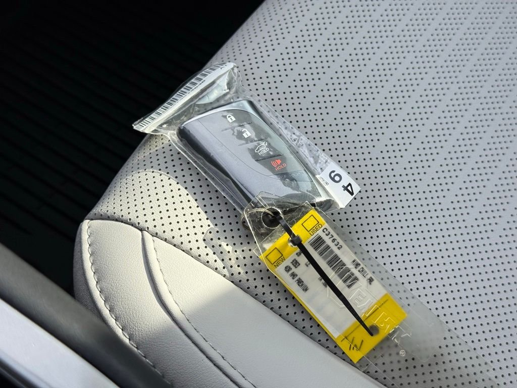New 2026 Wind Chill Pearl Lexus  350 PREMIUM AWD image 33