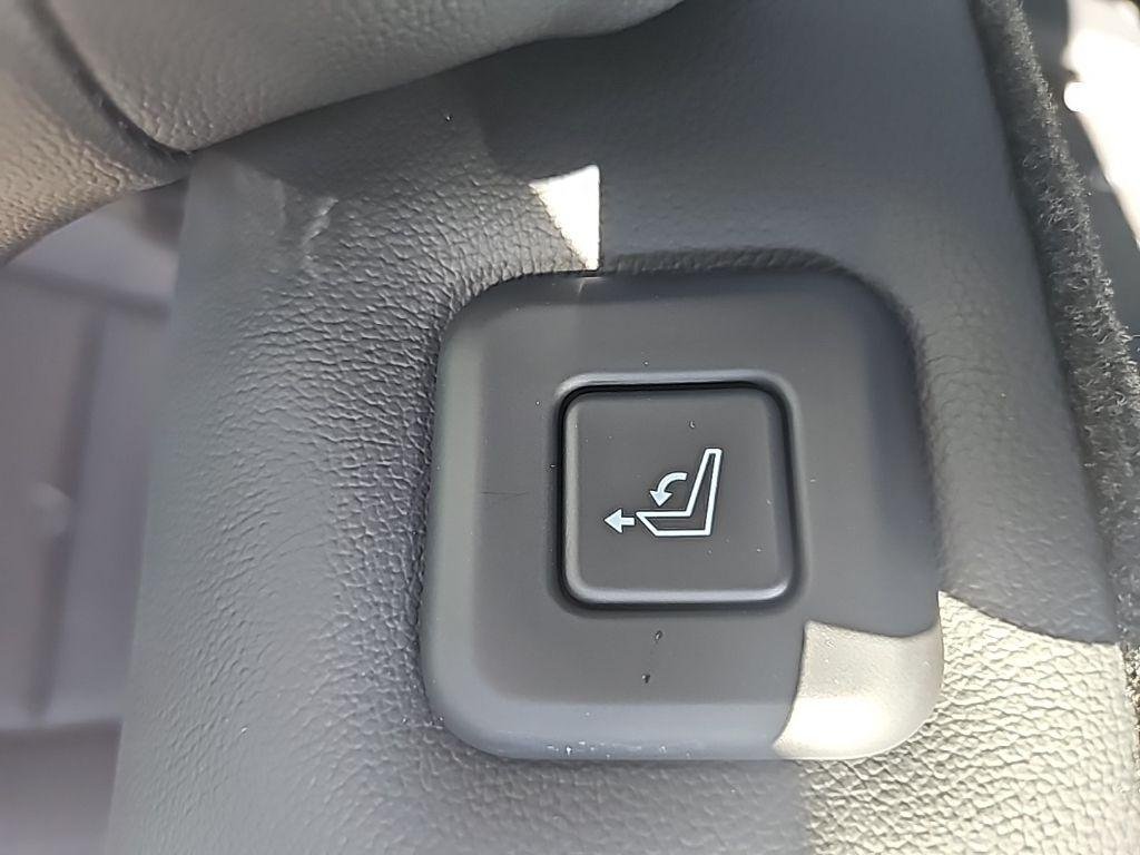 2026 Hyundai Santa Fe Limited - Photo 36
