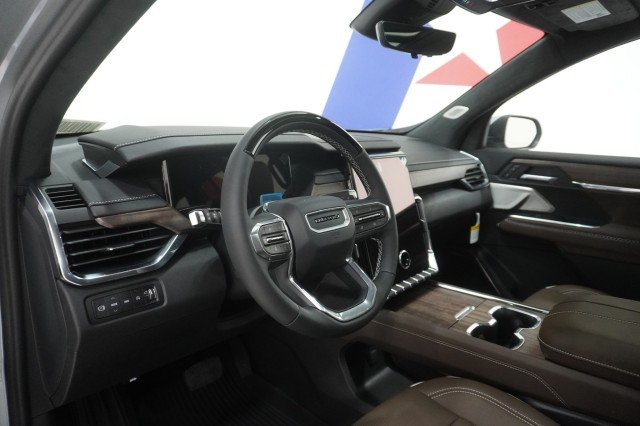 2027 GMC Acadia Denali Ultimate - Photo 20