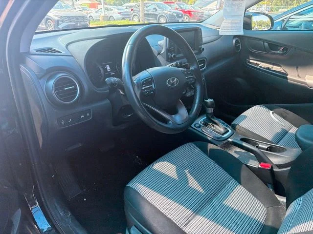 Used 2021 Ultra Black Pearl Hyundai SEL image 13