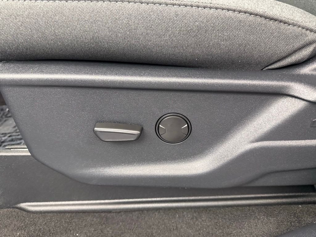 New 2026 Argon Blue Metallic Ford F-250® XLT image 42
